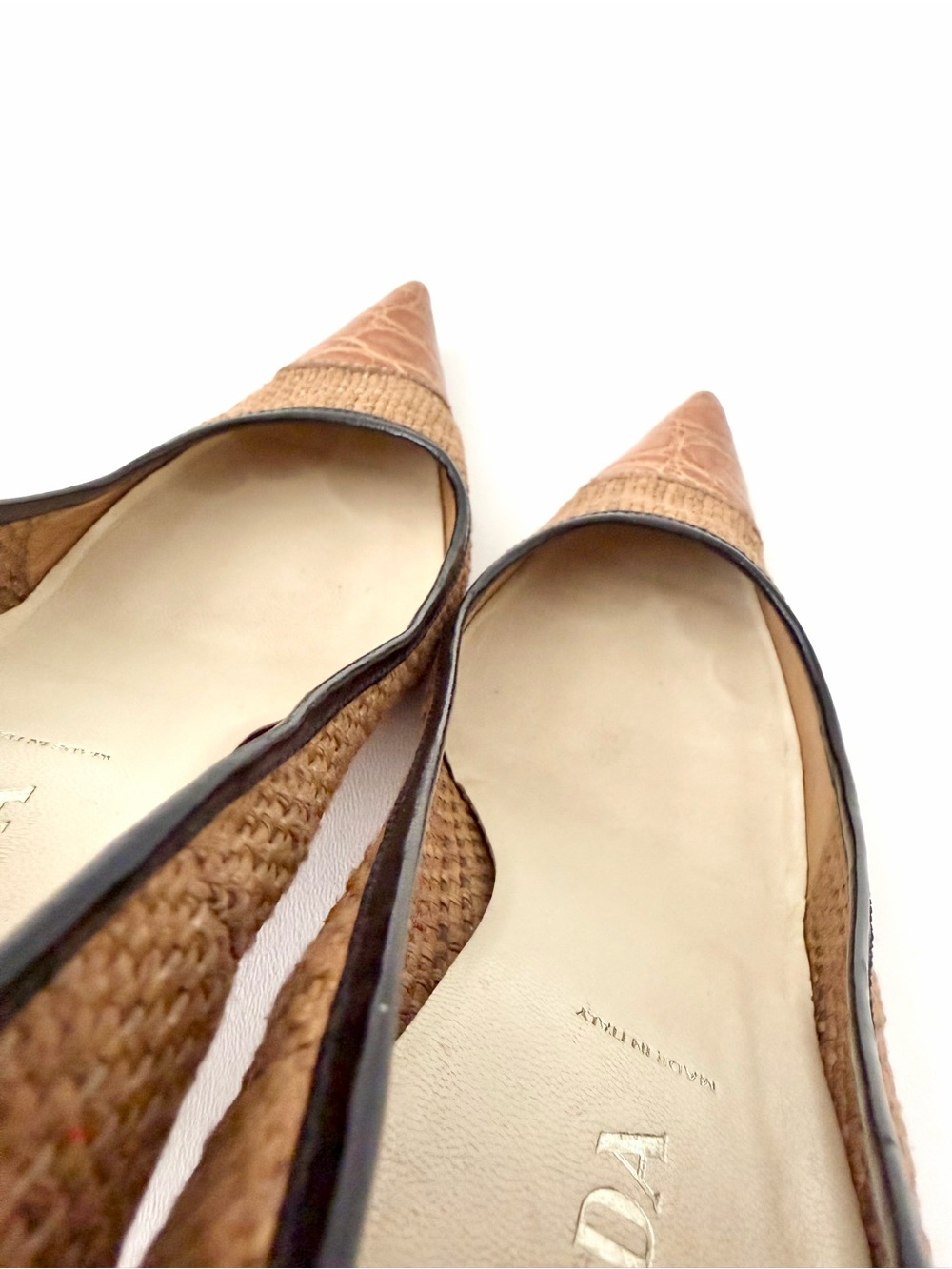 PRADA | Vintage Raffia Woven Leather Tan Pointed Toe Kitten Heel Pumps EU 37 - Picture 10 of 14